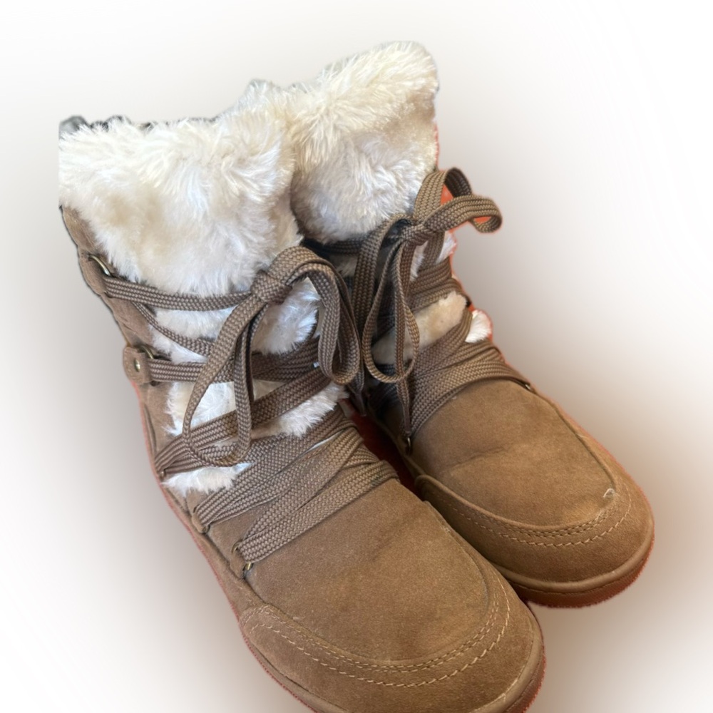 Guess Red and Black Box